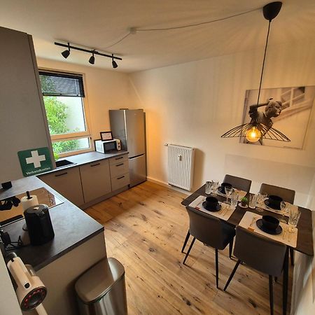 Charmante 2 Zimmer-Wohnung Mit Fahrradstellplaetzen Coblença Exterior foto