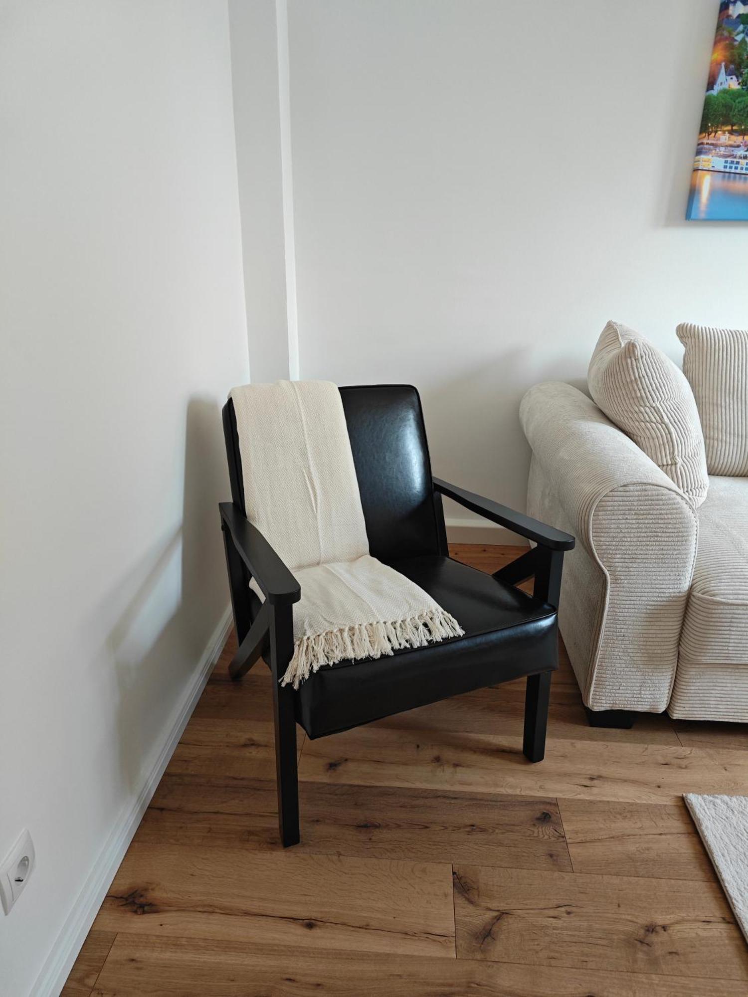 Charmante 2 Zimmer-Wohnung Mit Fahrradstellplaetzen Coblença Exterior foto