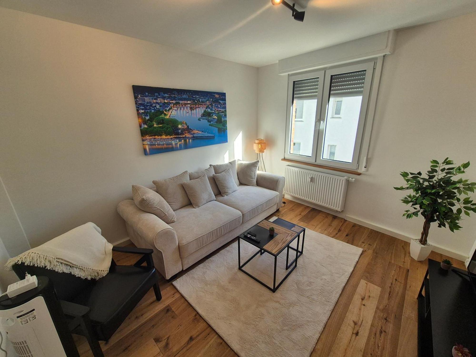 Charmante 2 Zimmer-Wohnung Mit Fahrradstellplaetzen Coblença Exterior foto
