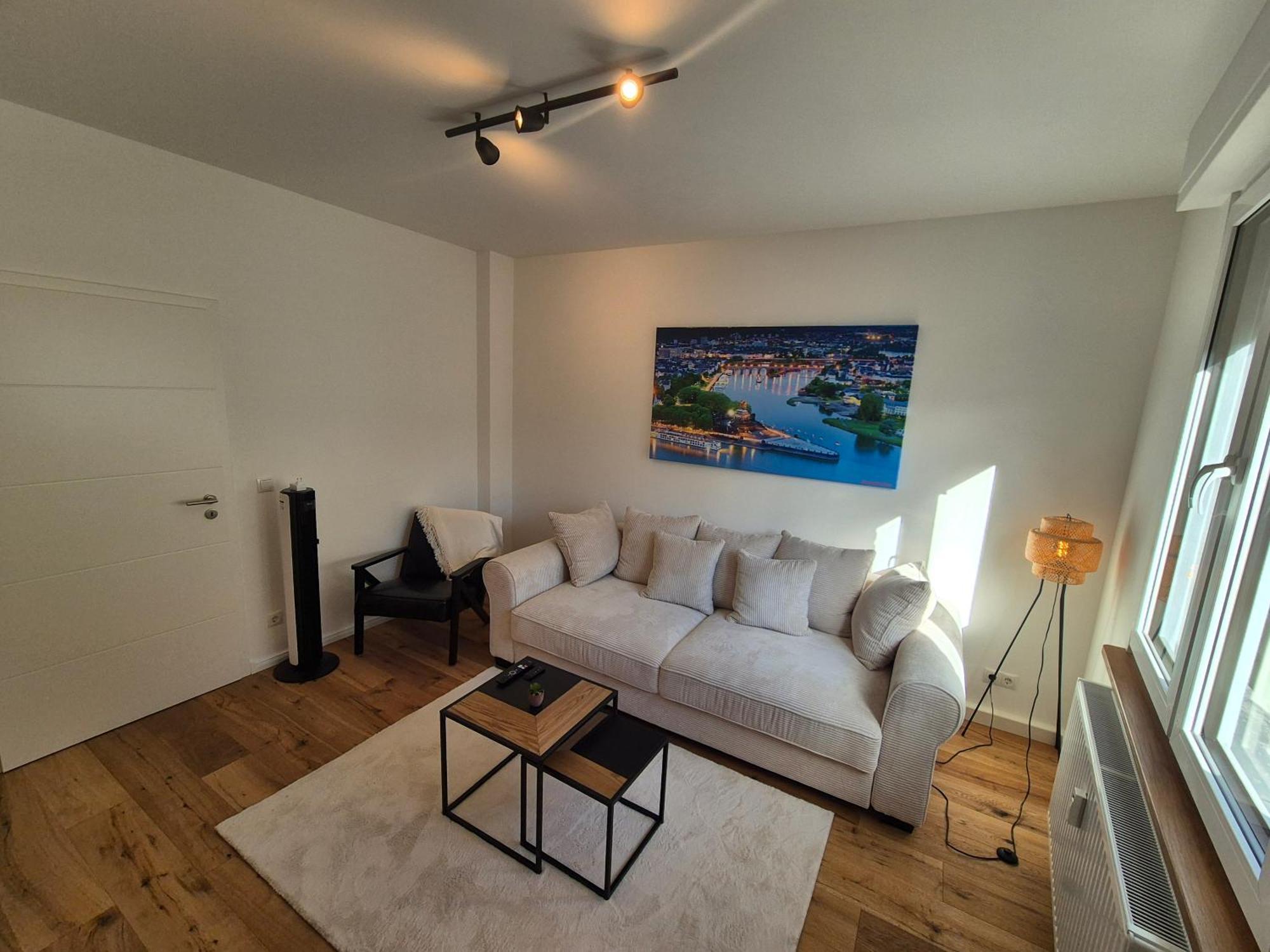 Charmante 2 Zimmer-Wohnung Mit Fahrradstellplaetzen Coblença Exterior foto