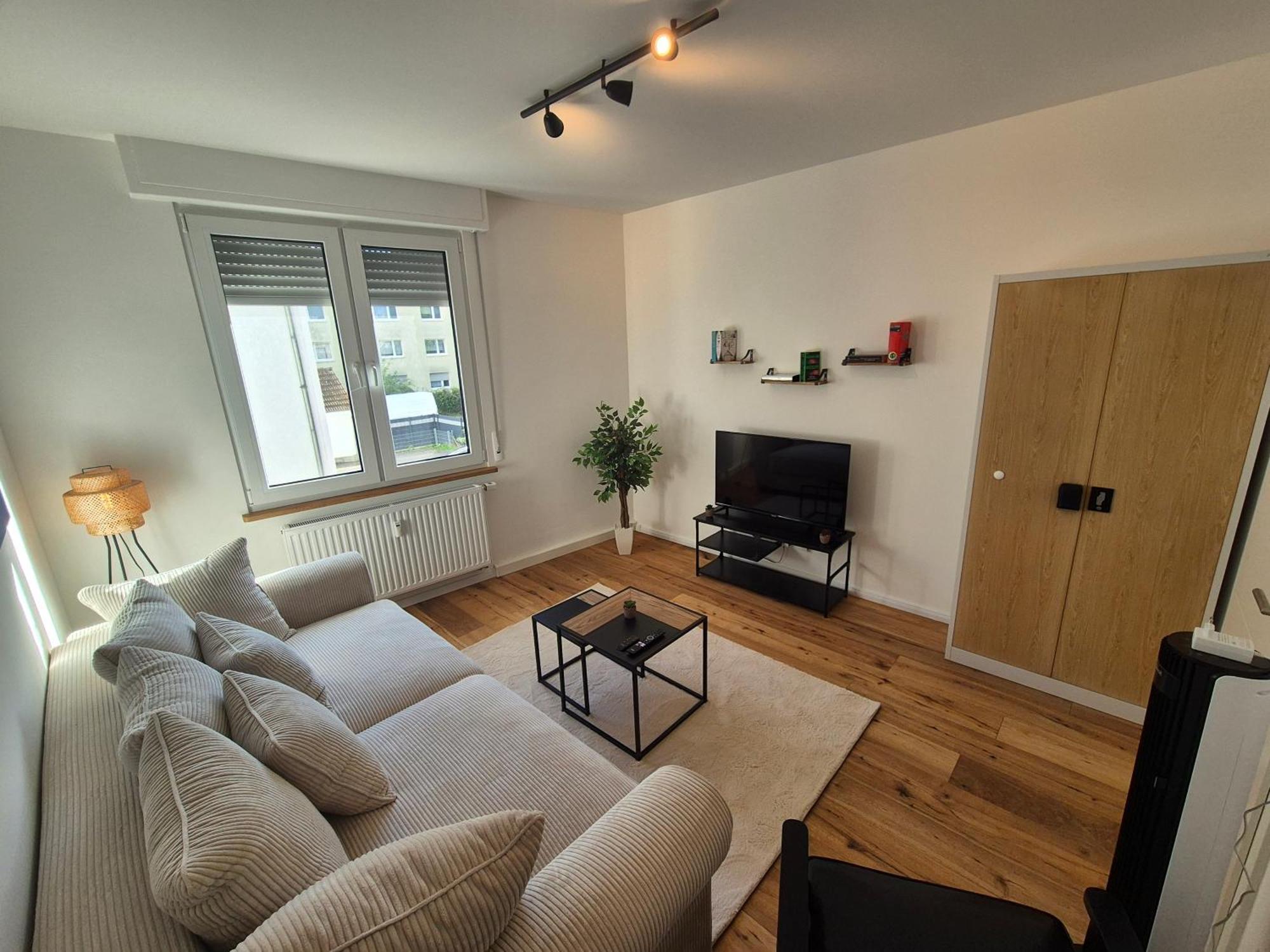 Charmante 2 Zimmer-Wohnung Mit Fahrradstellplaetzen Coblença Exterior foto
